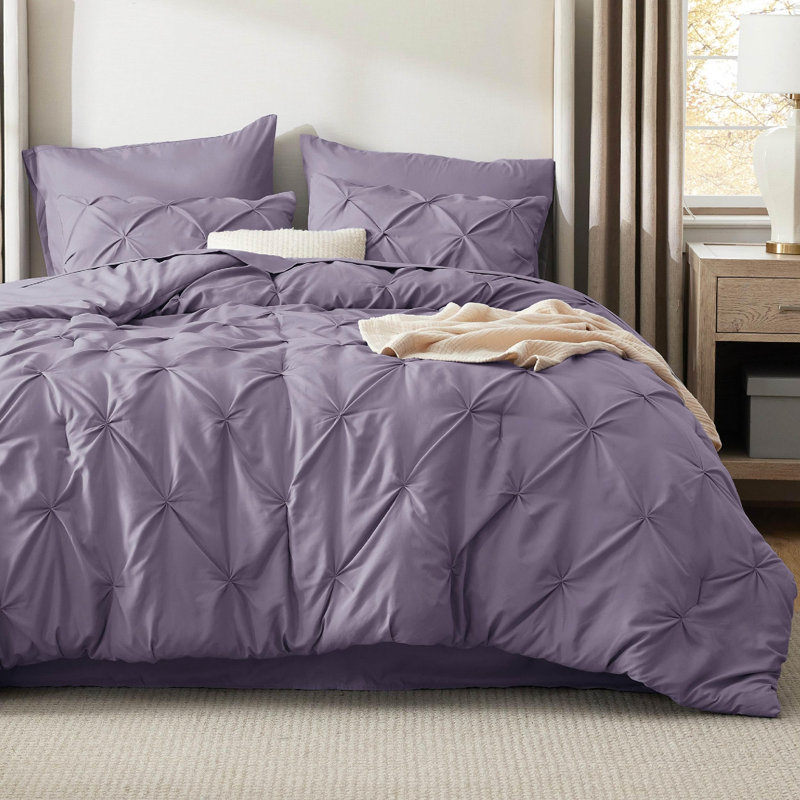 Bedsure Queen Burgundy Pintuck Bed-in-a-Bag - Greyish Purple Pinch Pleat Comforter Set with Sheets, Pillowcases & Shams (Set of 7)